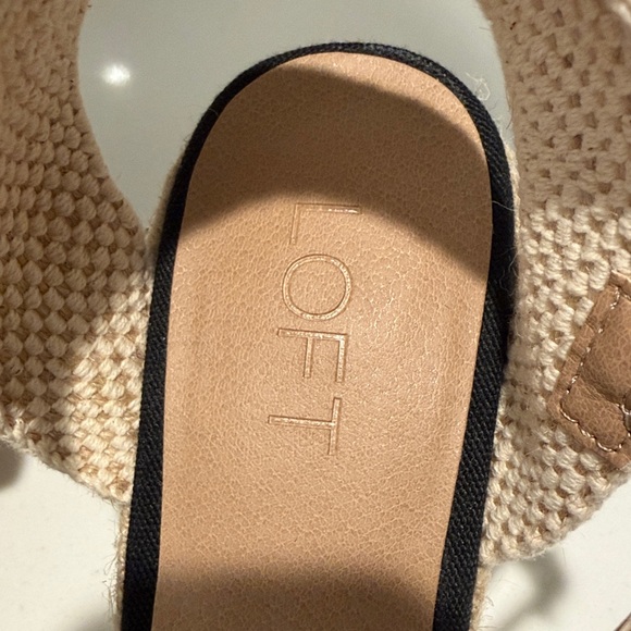 LOFT Black and Tan Espadrille Sandals. Size 8.5 - Picture 2 of 9